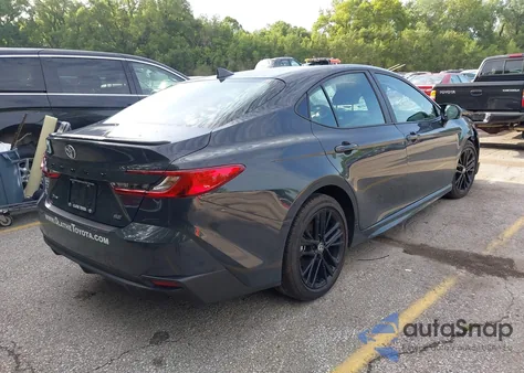 2025 Toyota Camry Se из США, поврежденный, VIN 4T1DAACKXSU038618